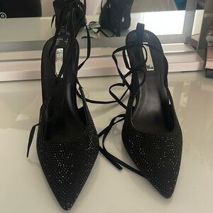Black sparkly heel
